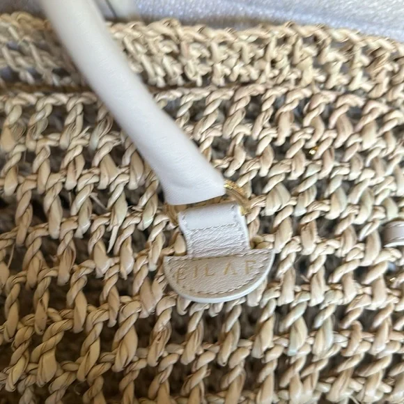 EILAF SHAMSIA IN OFF-WHITE - Picture 2 of 4